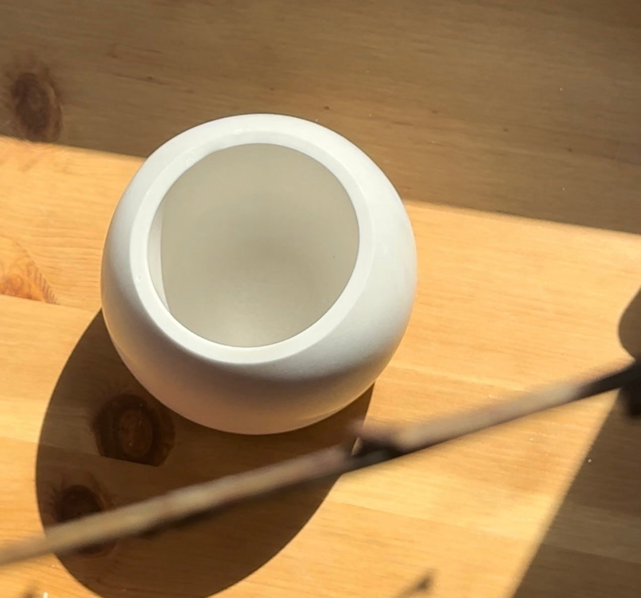 Round cup ceramic / container/ bowl / candle bowl